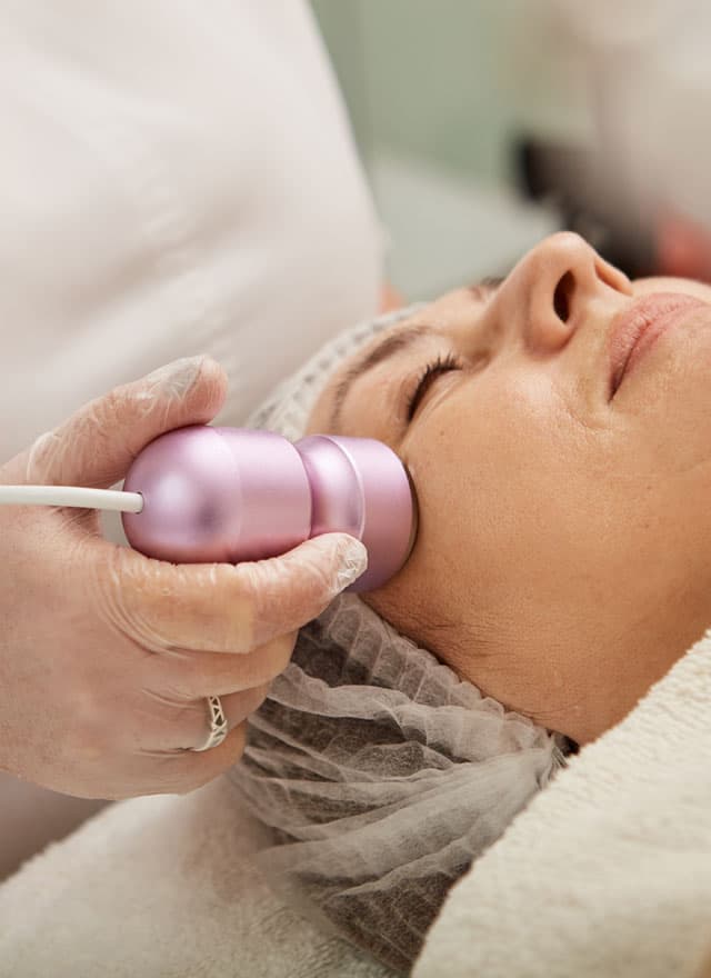 Reafirma la piel de tu rostro con la crioterapia facial en Vigo