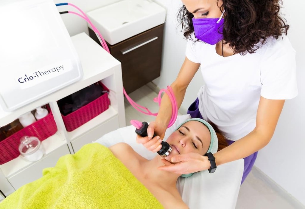 ¿La crioterapia facial es adecuada para todo tipo de piel?